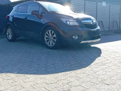 Używany Opel Mokka Innovation 140 KM (102 kW) 2015 Czarny SUV