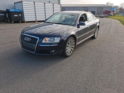 gebraucht Audi A8 Quattro 3,2 FSI Super Zustand.