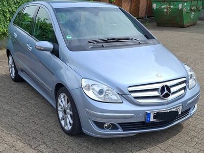 Mercedes B150