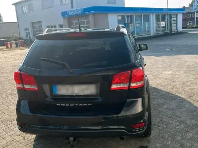 Gebraucht Fiat Freemont 170 PS (125 kW) 2013 Schwarz SUV