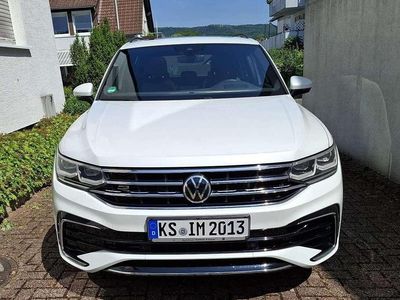 Gebraucht VW Tiguan R-line 150 PS (110 kW) 2021 Weiß SUV