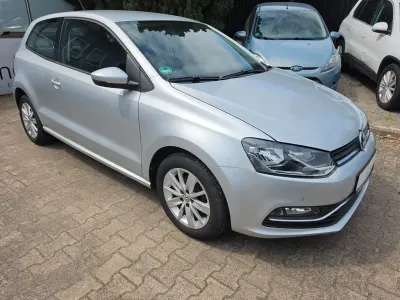Gebraucht VW Polo Comfortline 90 PS (66 kW) 2015 Silber Kleinwagen