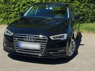 Gebraucht Audi A3 Attraction 125 PS (91 kW) 2014 Schwarz Limousine