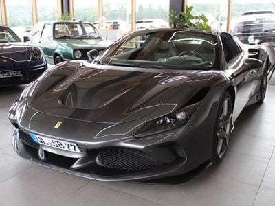 Gebraucht Ferrari F8 721 PS (530 kW) 2023 Grau Cabrio