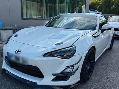 Weiß Gebraucht 2015 Toyota GT86 GT Coupé | 28.000 €