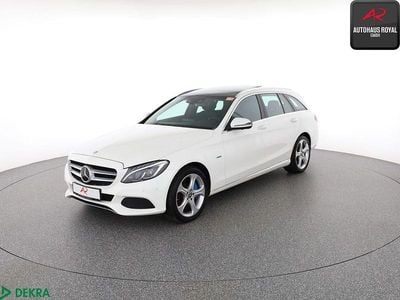 Gebraucht Mercedes C350e Avantgarde 279 PS (205 kW) 2017 Polarweiss Kombi