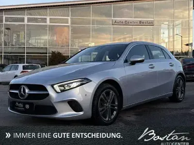 Gebraucht Mercedes A250 224 PS (164 kW) 2018 Silber metallic Limousine