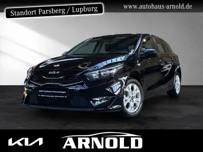 Gebraucht Kia Ceed Comfort 140 PS (102 kW) 2025 Zilinaschwarz Kleinwagen