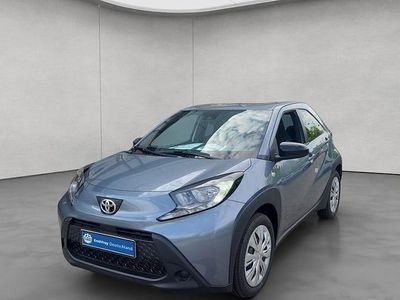 Neu Toyota Aygo X Business Edition 72 PS (52 kW) 2025 Grau SUV