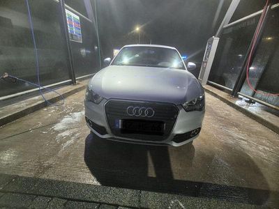 Silber Gebraucht 2013 Audi A1 Sportback S-Line Kleinwagen | 8.000 € (Guter Preis)