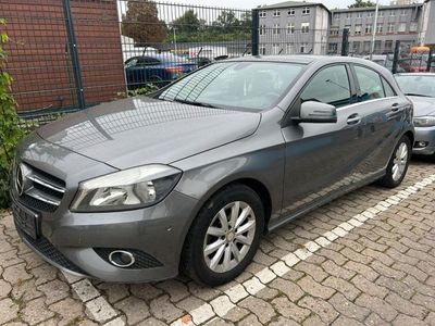 gebraucht Mercedes A180 d Blueefficiency Klima*Panoramadach*PDC*Alu