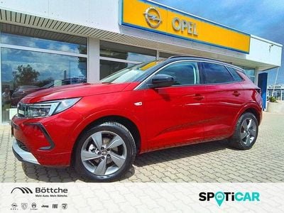 Gebraucht Opel Grandland X Elegance 131 PS (96 kW) 2024 Lackierung bright red/metallic SUV
