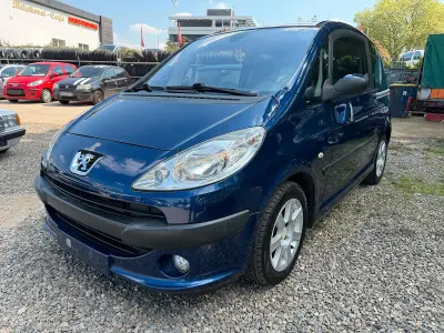 Gebraucht Peugeot 1007 73 PS (53 kW) 2005 Blau Van / Kleinbus