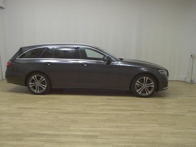 Usata Mercedes E220 Avantgarde 220 CV (161 kW) 2022 Grigio Station wagon