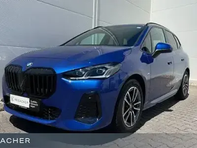 Gebraucht BMW 220 Active Tourer M Sport 163 PS (119 kW) 2025 Blau Van / Kleinbus