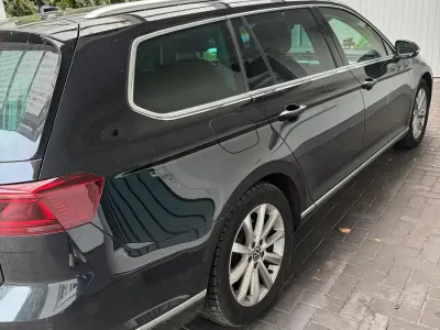 Gebraucht VW Passat Elegance 150 PS (110 kW) 2023 Schwarz Kombi