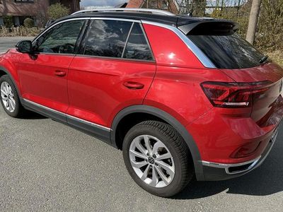 Second-hand VW T-Roc 110 CP (80 kW) 2022 Andere farben SUV