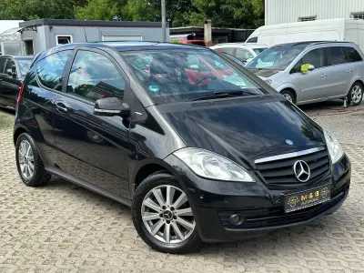 Gebraucht Mercedes A180 Edition 116 PS (85 kW) 2010 Schwarz Kleinwagen