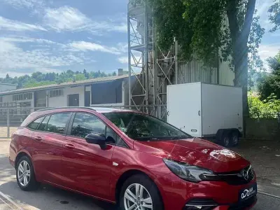 Gebraucht Opel Astra Business 122 PS (89 kW) 2021 Chili rot Kombi