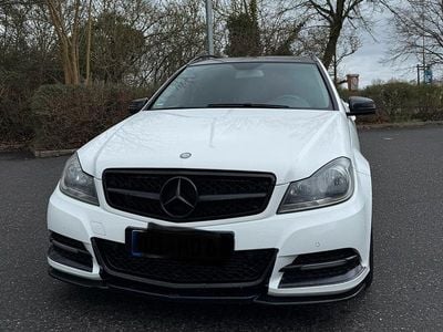 Gebraucht Mercedes C180 Avantgarde 156 PS (114 kW) 2014 Weiß Kombi