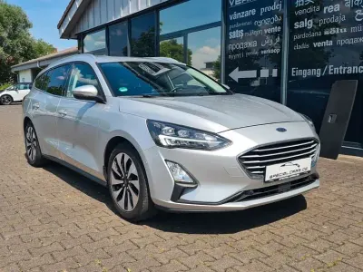 Gebraucht Ford Focus Cool & Connect 120 PS (88 kW) 2021 Silber Limousine