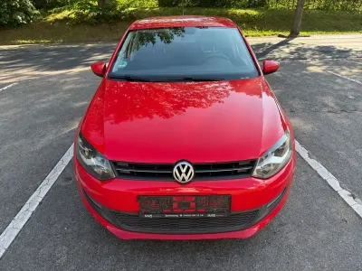 Gebraucht VW Polo Comfortline 69 PS (50 kW) 2010 Rot Kleinwagen
