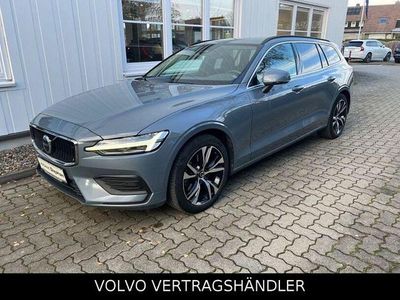 Thunder grey metallic Gebraucht 2022 Volvo V60 Core Kombi | 22.890 € (Fairer Preis)