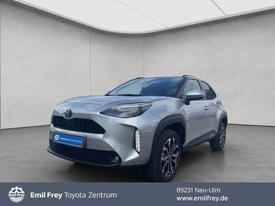 Neu Toyota Yaris Cross 131 PS (96 kW) 2025 Silber SUV
