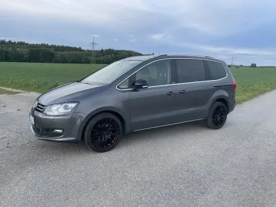 Gebraucht VW Sharan Style 177 PS (130 kW) 2012 Grau Van / Kleinbus