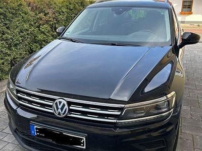 Gebraucht VW Tiguan Pro 150 PS (110 kW) 2018 Schwarz SUV
