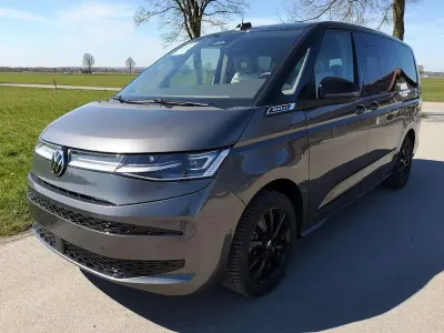 Neu VW Multivan Edition 150 PS (110 kW) 2026 Indiumgrau metallic Van / Kleinbus