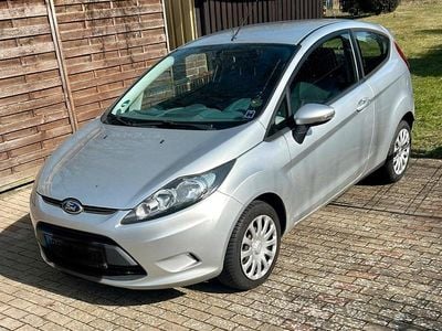 Second-hand Ford Fiesta 60 CP (44 kW) 2009 Argintiu Hatchback
