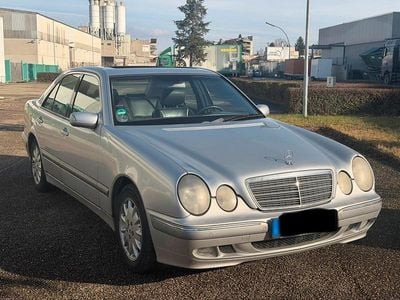 Gebraucht Mercedes E240 170 PS (125 kW) 2000 Limousine