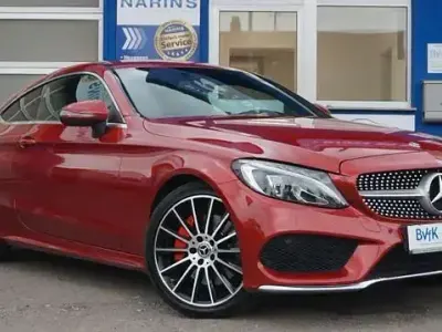 Gebraucht Mercedes C300 AMG 245 PS (180 kW) 2018 Rot Coupé