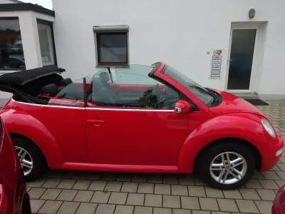 Używany VW New Beetle Cabriolet 102 KM (75 kW) 2004 Czerwony Kabriolet