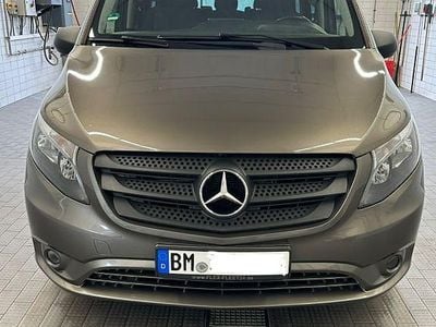 Gebraucht Mercedes Vito 190 PS (139 kW) 2017 Braun Van