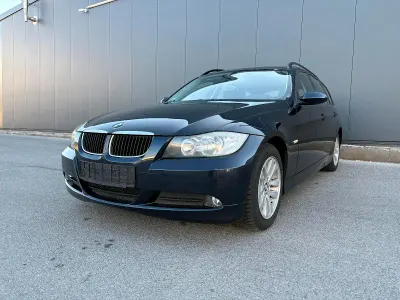 Gebraucht BMW 318 129 PS (94 kW) 2006 Blau Kombi