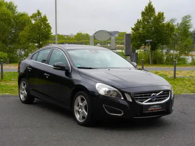 Begagnad Volvo S60 Momentum 163 HK (119 kW) 2010 Svart Sedan