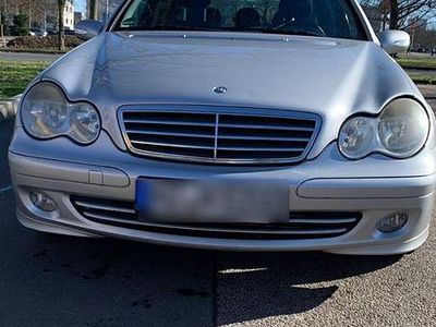 Gebraucht Mercedes C220 150 PS (110 kW) 2005 Silber Kombi