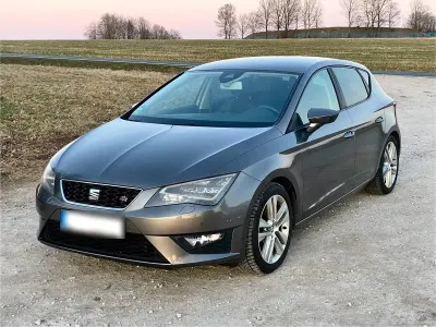 Używany Seat Leon FR 149 KM (109 kW) 2014 Szary Sedan/Limuzyna