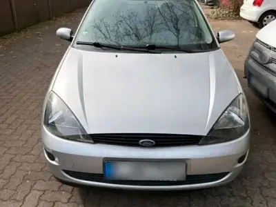 Gebraucht Ford Focus 101 PS (74 kW) 2001 Grau Kleinwagen