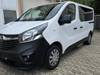 Gebraucht Opel Vivaro-e Combi 125 PS (91 kW) 2019 Weiß Van / Kleinbus