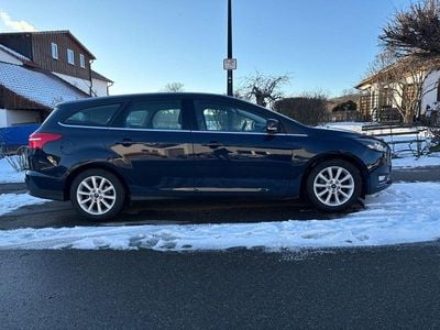 Blau Gebraucht 2015 Ford Focus Kombi | 5.200 € (Guter Preis)