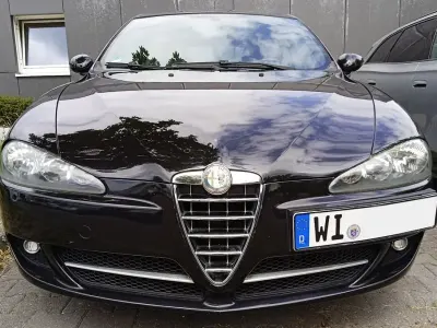 Gebraucht Alfa Romeo 147 105 PS (77 kW) 2009 Schwarz Kleinwagen