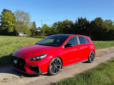 Gebraucht Hyundai i30 275 PS (202 kW) 2019 Rot Coupé