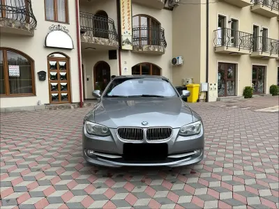 Gebraucht BMW 325 Cabriolet 218 PS (160 kW) 2011 Grau Cabrio