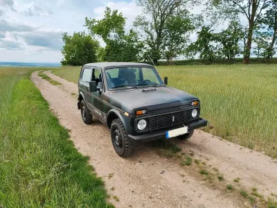 Gebraucht Lada Taiga 82 PS (60 kW) 2006 Andere farben SUV