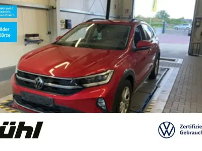 Gebraucht VW Taigo Life 95 PS (69 kW) 2022 Kings red metallic SUV