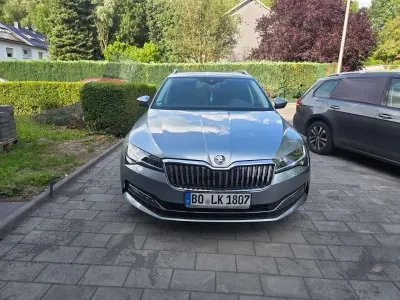 Gebraucht Skoda Superb Premium Edition 190 PS (139 kW) 2019 Kombi