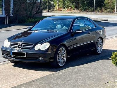 Usata Mercedes CLK320 Avantgarde 218 CV (160 kW) 2003 Nero Coupé